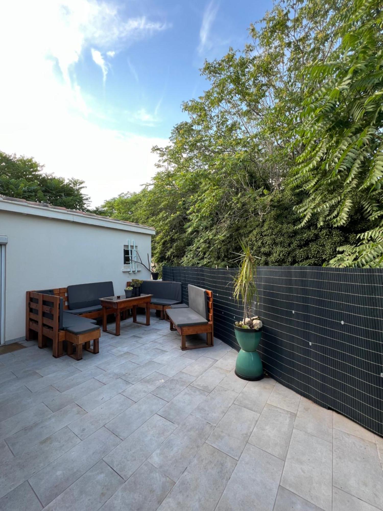 Grand Avec Terrasse Centre * Arles