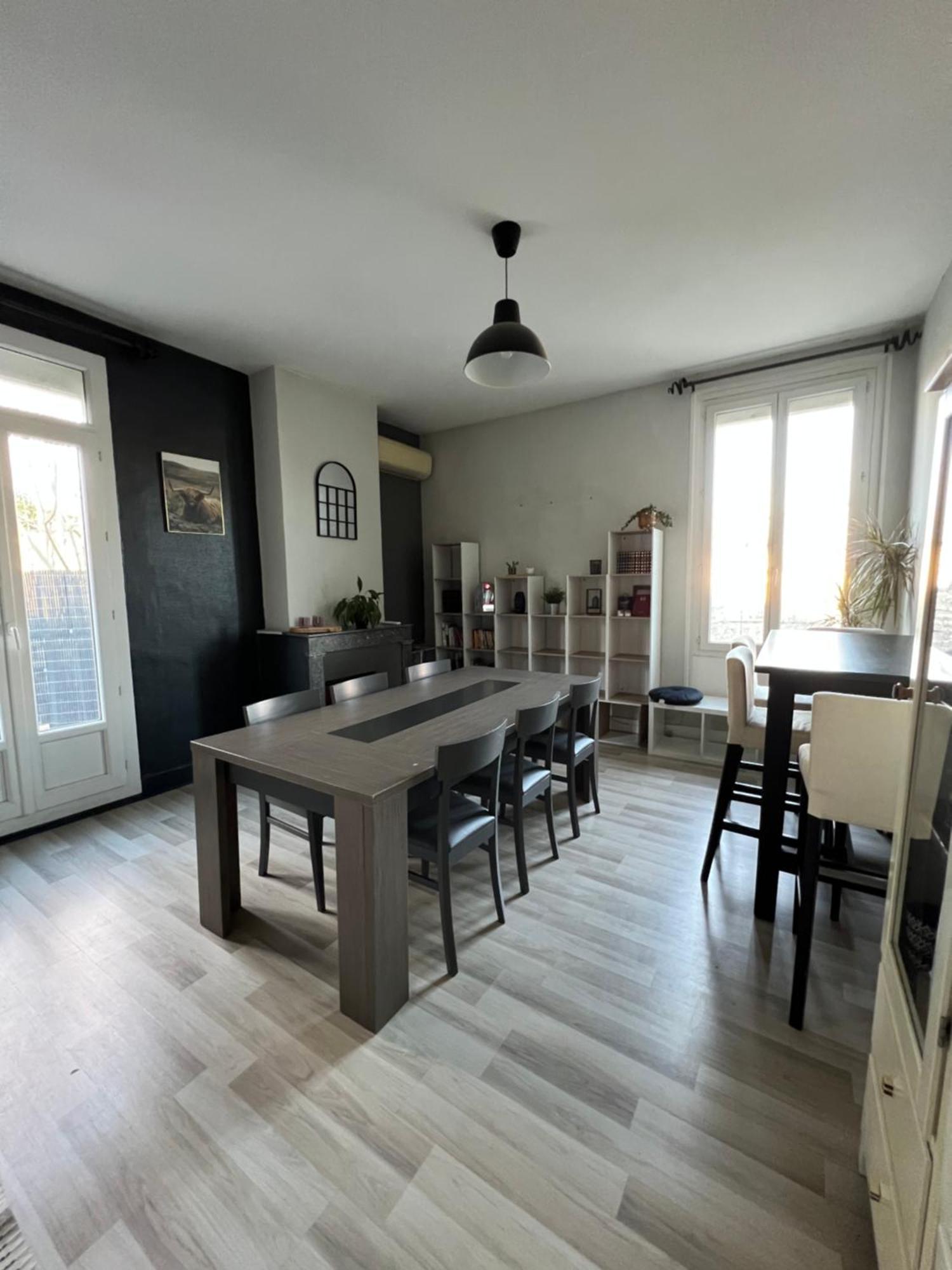 Apartment Grand Avec Terrasse Centre